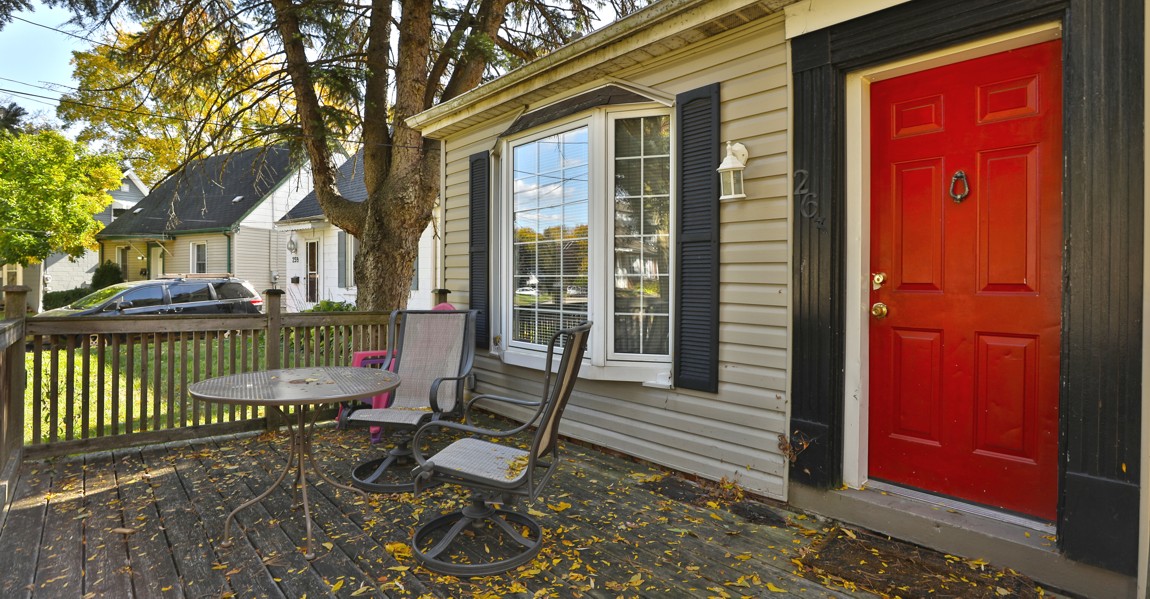 LUXURY Student House Rental Near McMaster, 263 Haddon Avenue S